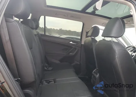 2021 Volkswagen Tiguan Se z USA, uszkodzony, nr VIN 3VV3B7AX4MM059990